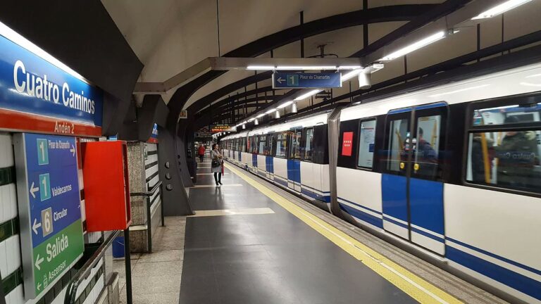 Los trabajadores de Metro vuelven a convocar paros por culpa del amianto