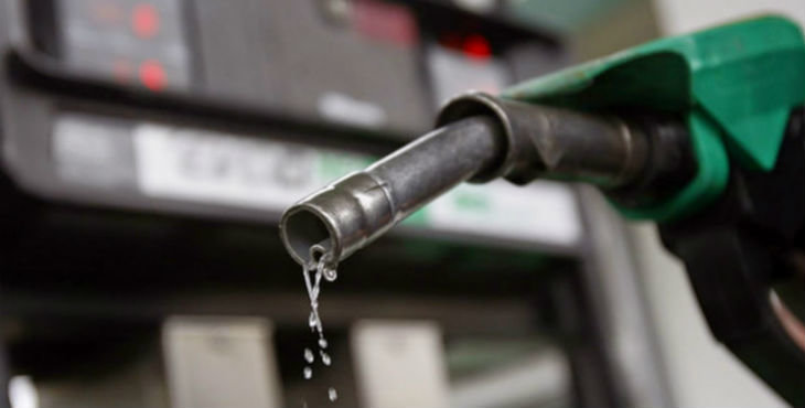 Facua denuncia a 230 gasolineras que subieron precios en trece CCAA