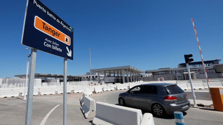 Encuentran el cadáver de una joven de 27 años en el maletero de un coche en el puerto de Algeciras