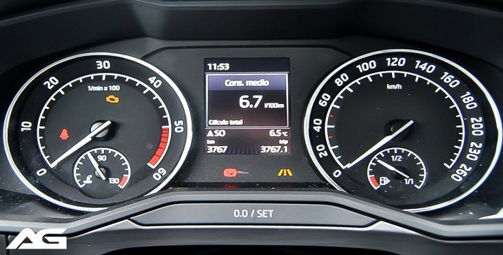 Skoda-Superb-Combi-2016-Adictos-A-La-Gasolina-10