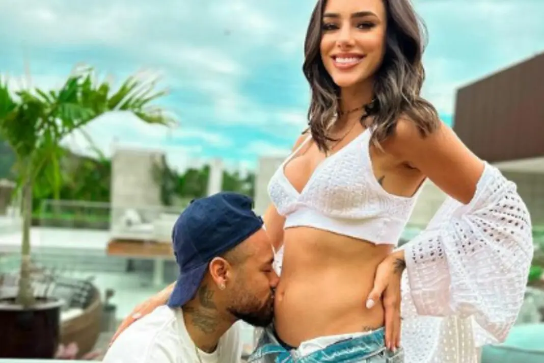 Neymar asume haber sido infiel a su novia