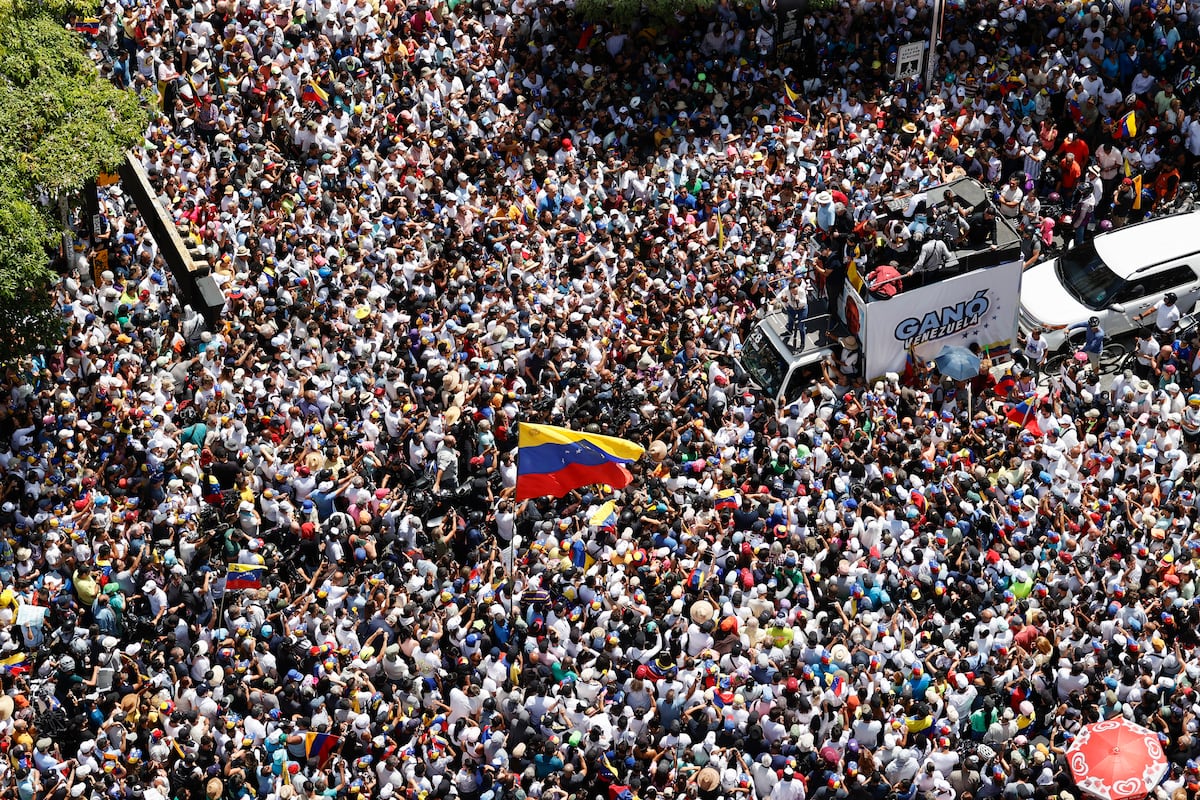 Fotografía De La Concentración En Caracas Contra El Fraude Electoral Del 28 De Julio