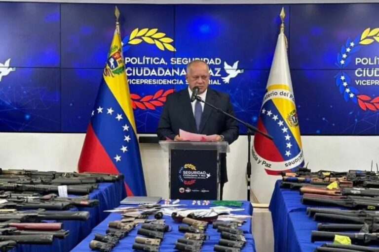 El Gobierno asegura que los detenidos en Venezuela «no forman parte del CNI» y considera una «canallada» que se hayan difundido sus identidades