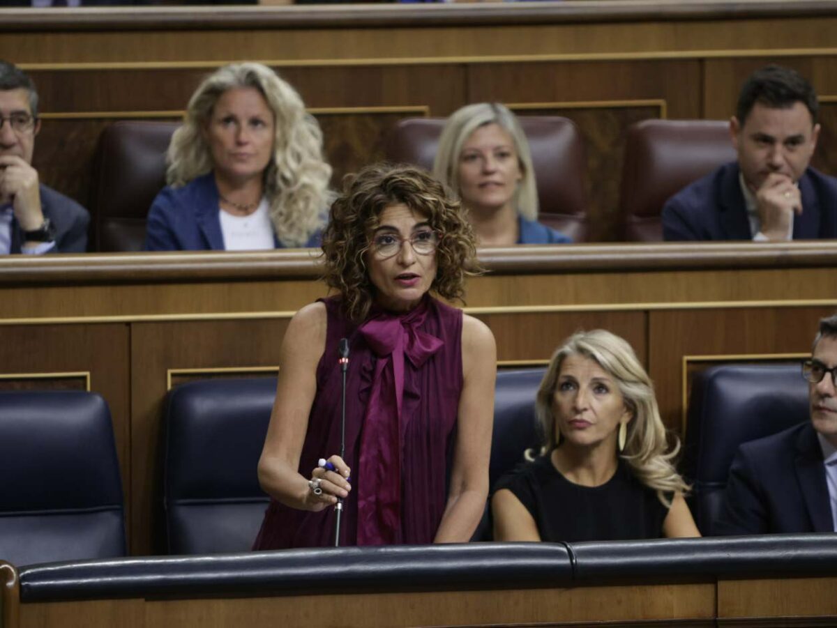 Maria Jesus Montero Congreso De Los Diputados