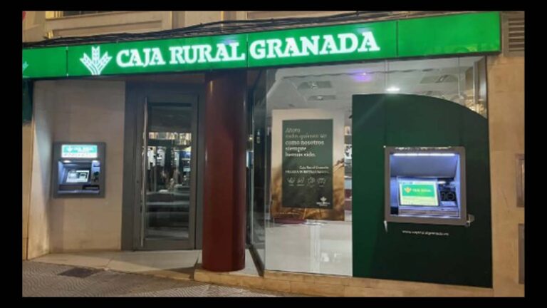 Caja Rural Granada suspende a su director en Alcudia de Guadix por supuestas irregularidades en la gestión