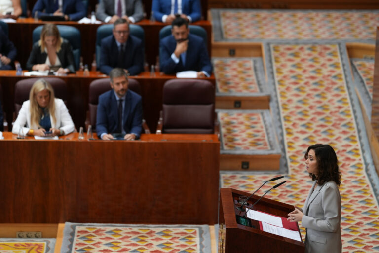 Ayuso critica a Sánchez y reivindica el papel de Madrid en el Debate del Estado de la Región: “Antes se hundirán los independentistas que la Comunidad de Madrid”