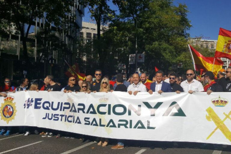 Policías y guardias civiles saldrán de nuevo a la calle para exigir la equiparación salarial