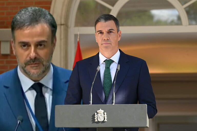 Pensando y escribiendo los discursos a Pedro Sánchez también se asciende en La Moncloa