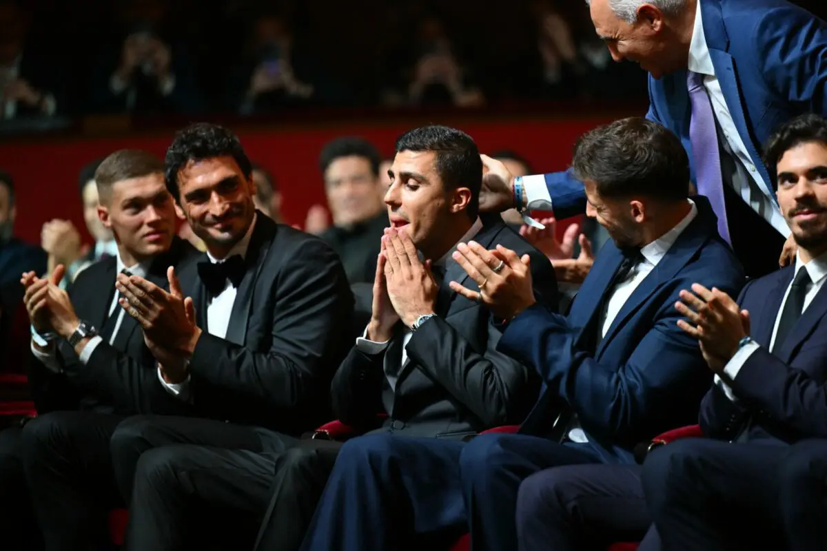 Rodrigo Hernández Al Recoger El Balón De Oro