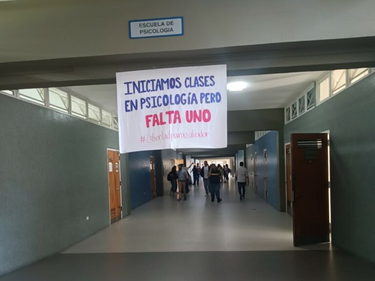 Autoridades de Venezuela aún retienen al menos 15 estudiantes universitarios