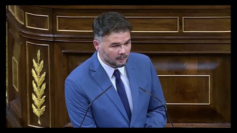 Rufián se mofa del PP: «al final los que han votado a ‘Txapote’ son ustedes»