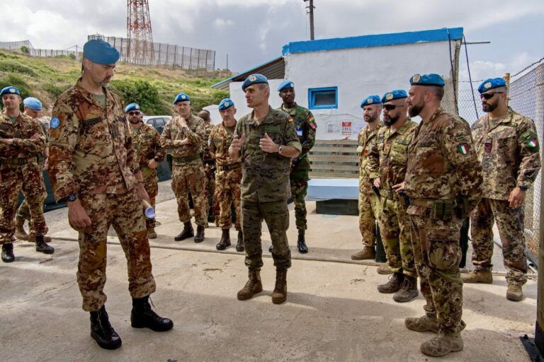 Israel pide la retirada parcial de los cascos azules desplegados en el Líbano