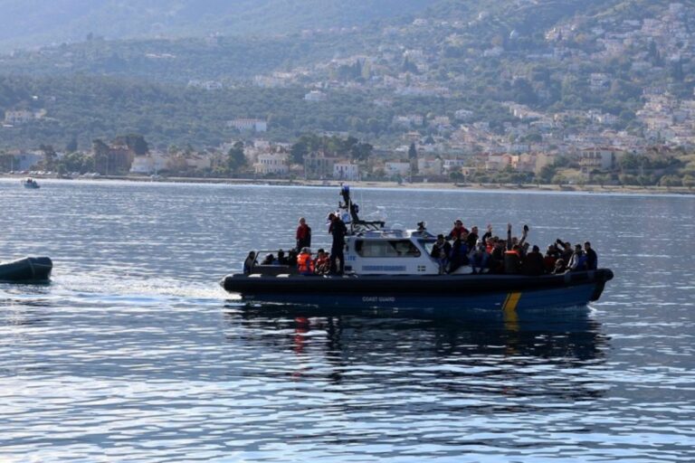 El PP aprovecha los desencuentros entre Interior y Frontex para criticar al Gobierno a cuenta de la crisis migratoria en Canarias