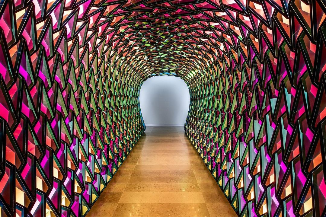 Tunnel For Unfolding Time De Olafur Eliasson