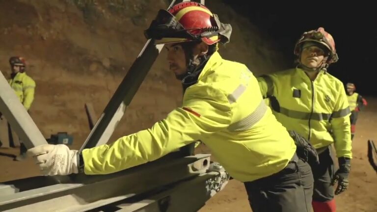 Así son los puentes Mabey que se están instalando en Ribarroja, Cheste y Buñol