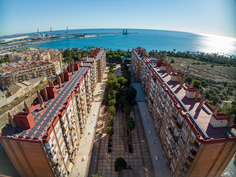 Comunidad Solar De Iberdrola En La Urbanizacion El Palmeral Alicante