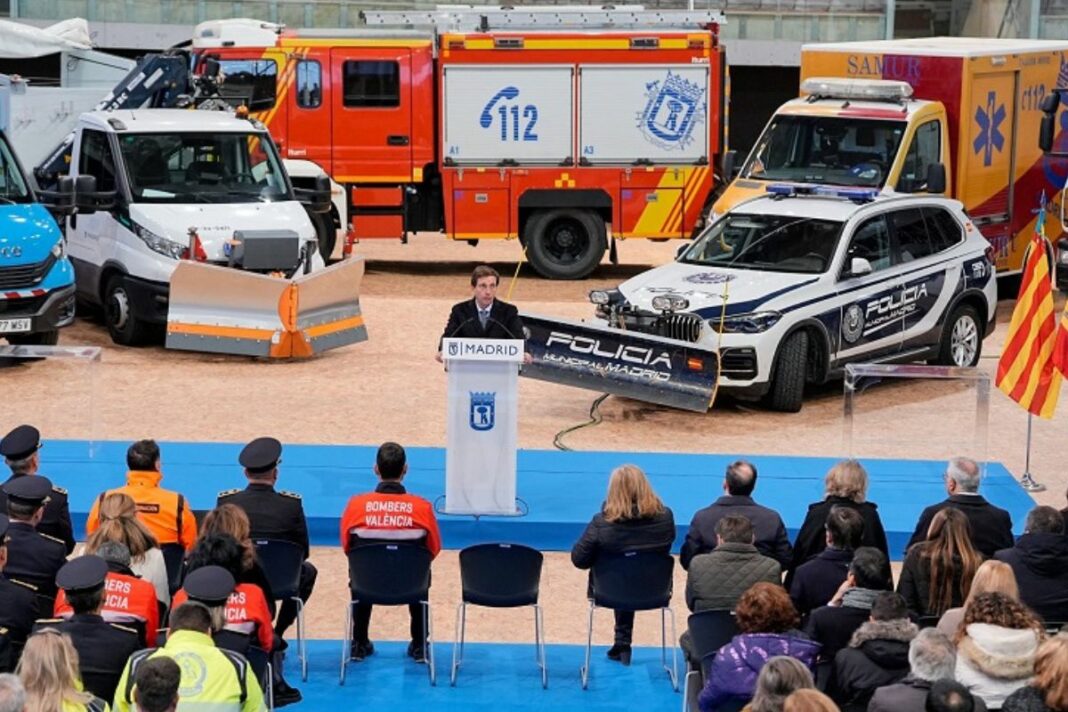 Al acto, que se ha celebrado en la Caja Mágica, ha asistido una amplia representación de los efectivos que se desplazaron a la Comunidad Valenciana tras la DANA. (Foto: Ayto. Madrid).